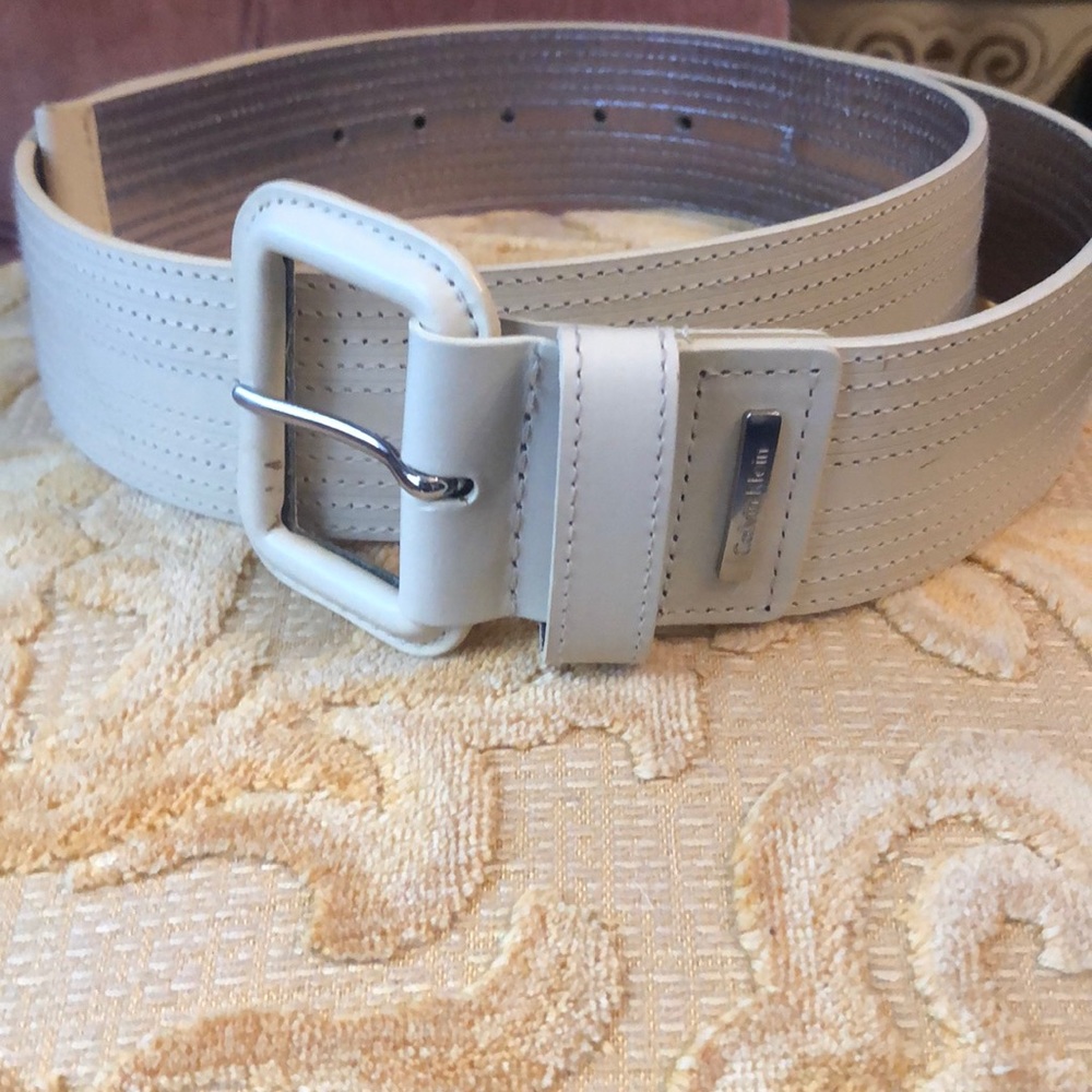 Calvin Klein cream leather belt